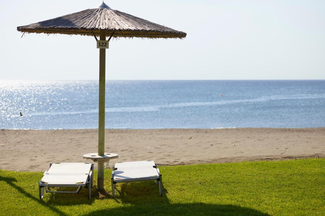 פליראקי Apollo Beach מראה חיצוני תמונה