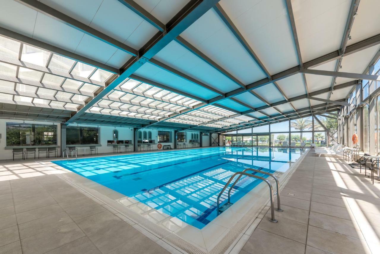 פליראקי Apollo Beach מראה חיצוני תמונה